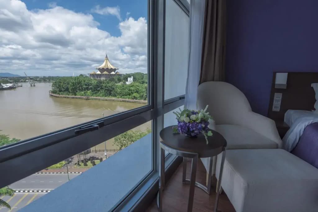 Astana Wing - Riverside Majestic Hotel - photo 8