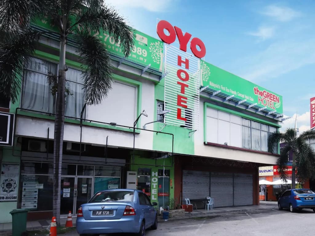 OYO 479 The Green Hotel - photo 17