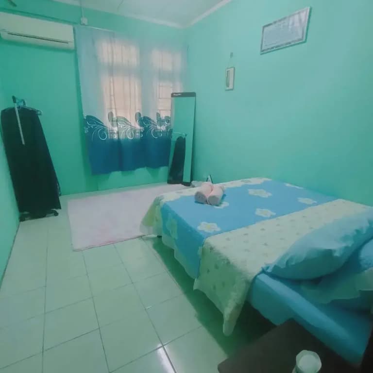 Taman Tinah Homestay - photo 2