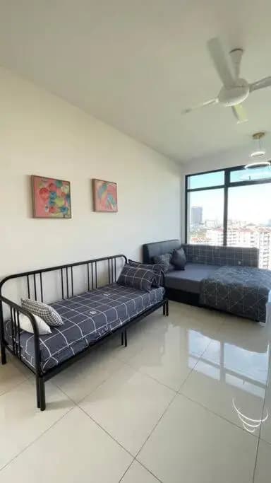 Suites with Infinity Pool at Georgetown B11 - photo 1