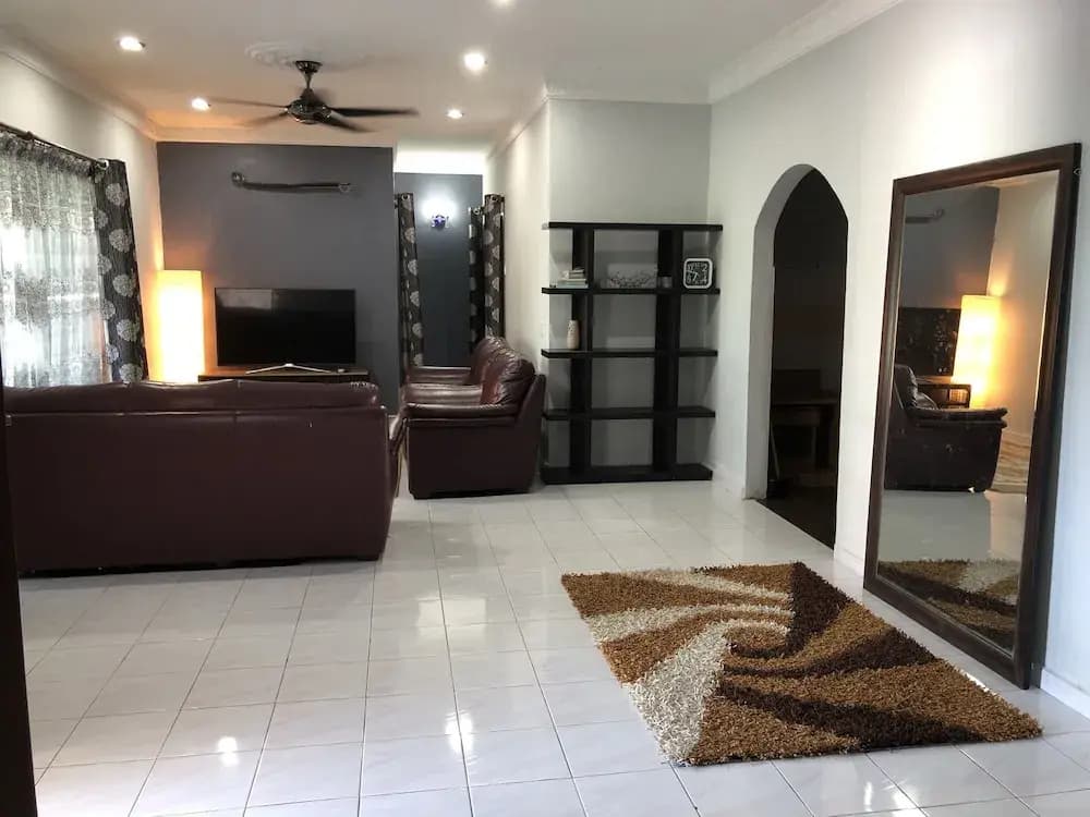 Heza Villa - photo 1