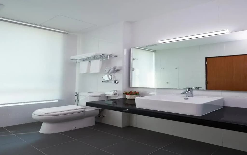 One Pacific Hotel & Serviced Apartments - photo 9