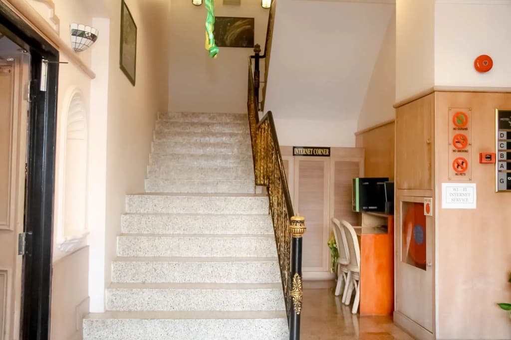 Hotel Rainbow - photo 10