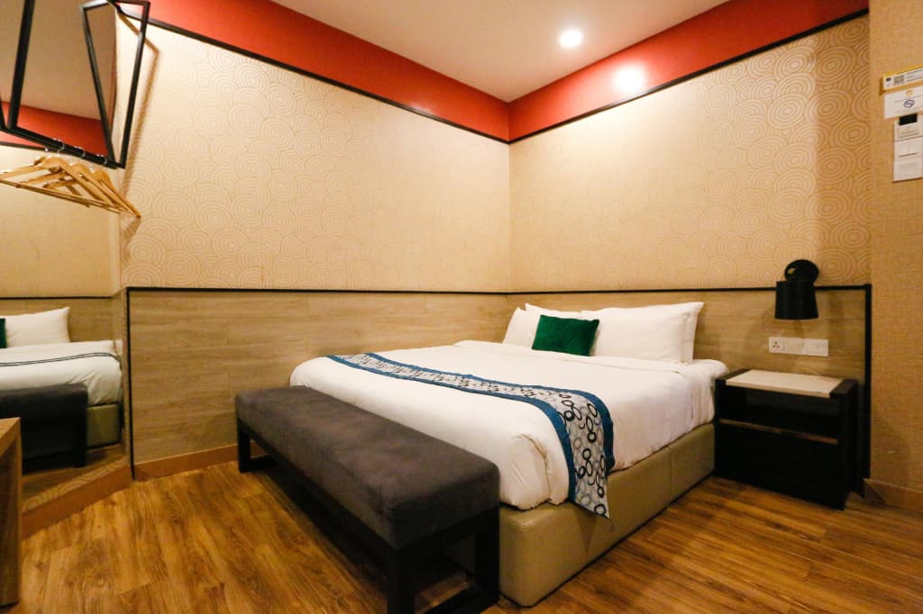 Golden Roof Hotel Seri Iskandar - photo 2