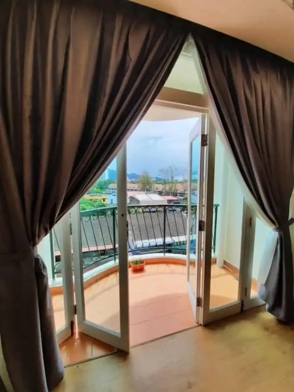 Designer Suite Apartment - photo 48