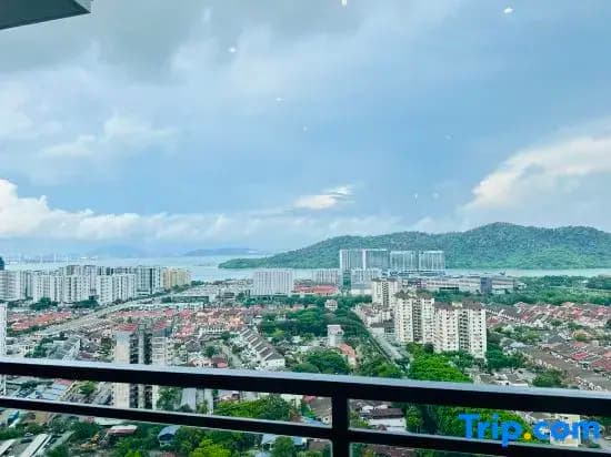 Relax Familystay (Iconic Regency Service Residences Penang)3BR-9pax - photo 3