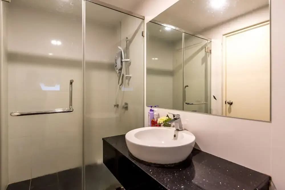 JK Maritime Luxury Suite - photo 23