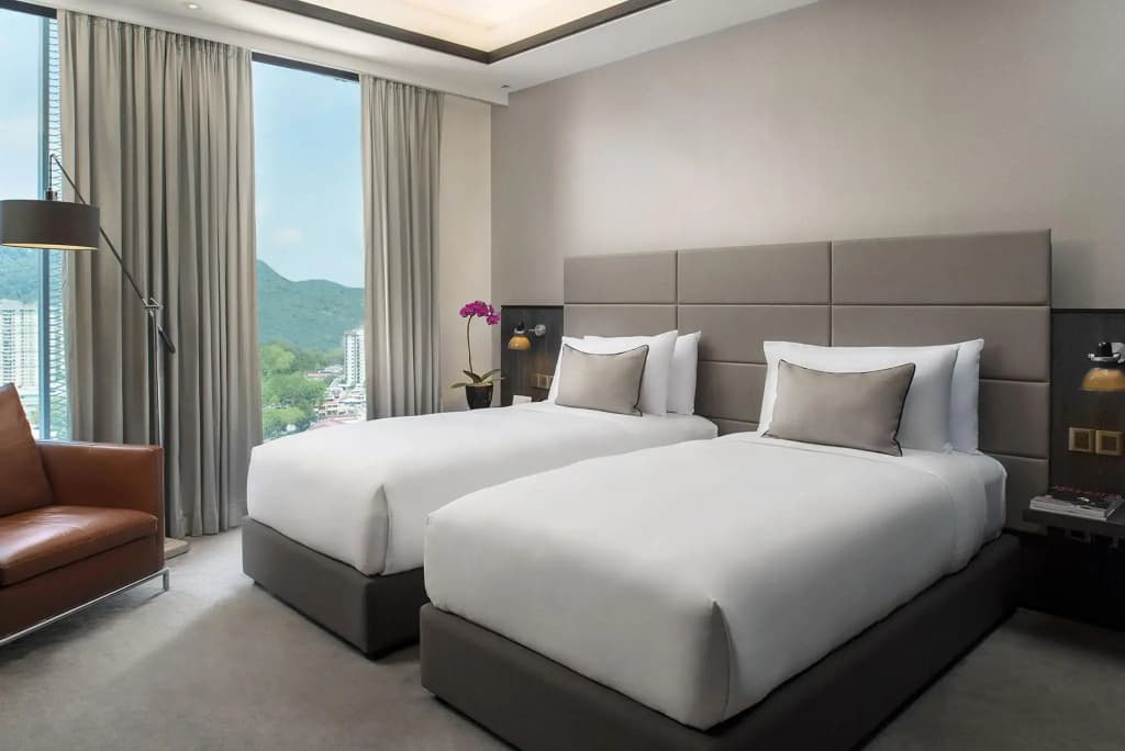 G Hotel Kelawai - photo 4