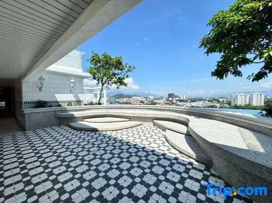 The Stallionz Signature Suites by IWH Suites - photo 15