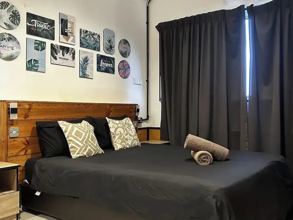 Riverbank Dungun Guesthouse & Cafe - photo 4