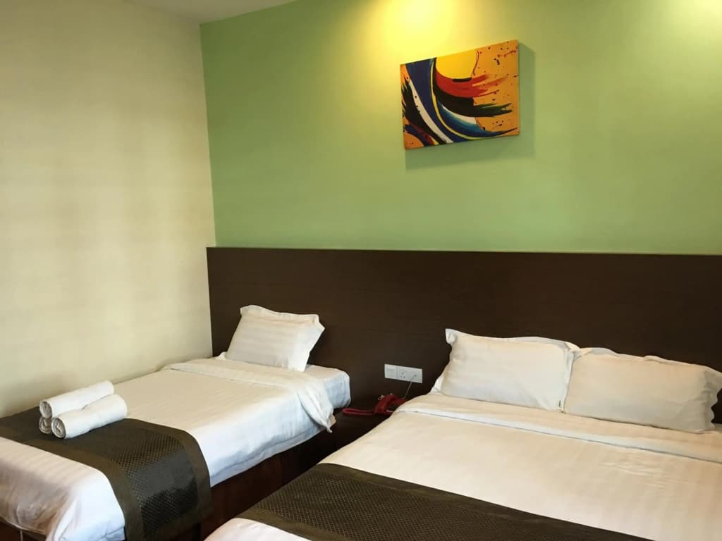 Hotel Lintas Plaza - photo 4