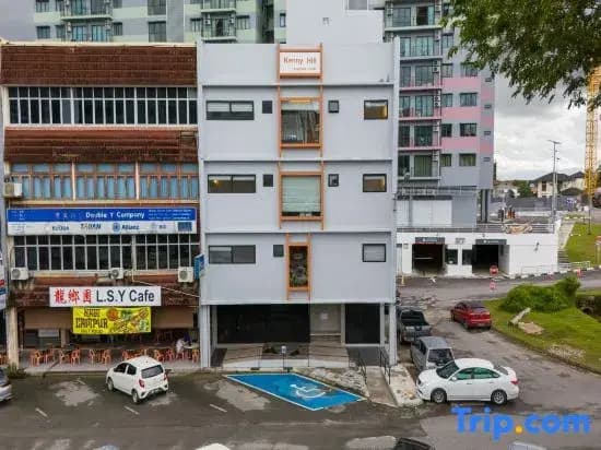 Kenny Hill Boutique Hotel near Borneo Medical Centre Kuching - photo 1