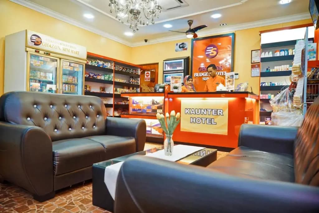 Ghazrins Garuda Hotel - photo 36