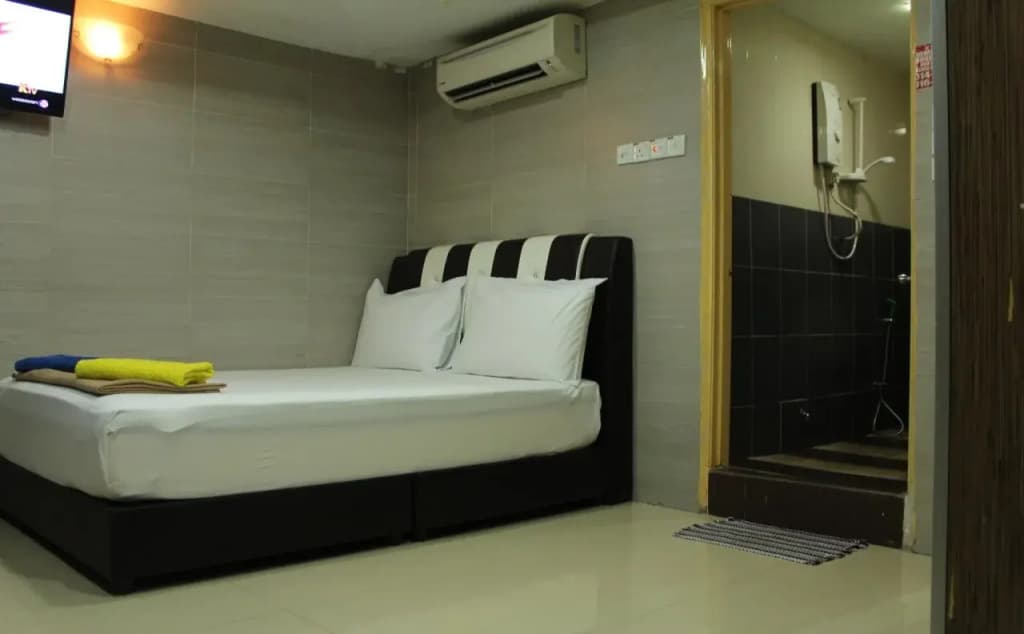 Nilai H-2 Hotel - photo 4