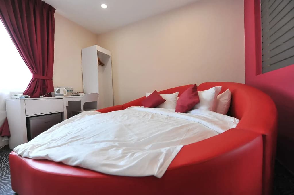 OYO 89848 Link Boutique Hotel - photo 5