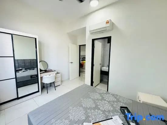 Space Residency 2Bed 2Bath By Kinetic Retreats - photo 1