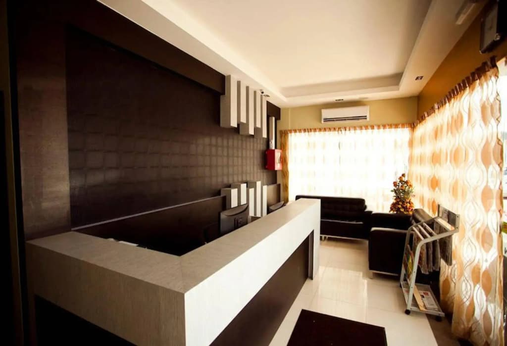 360 Inn - photo 10