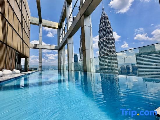Queen Suites Tropicana The Residence by KLCC - photo 1