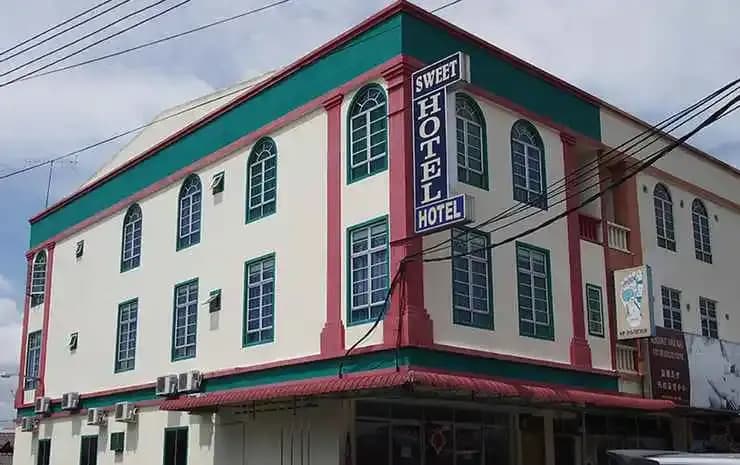 Sweet Hotel - photo 1