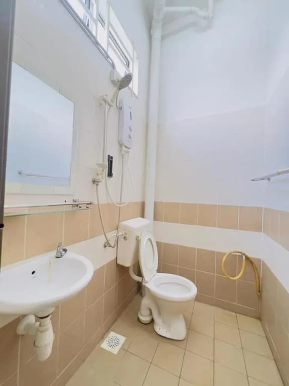 Noor Homestay Taman Putra Utama Kangar - photo 1
