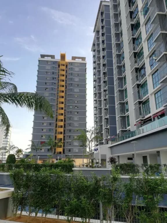 Lawang Suite 2 Bedroom Corner Apartment - photo 29