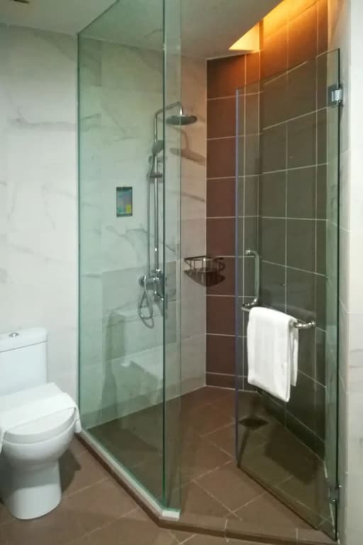 The Loft Plaza Hotel - photo 19