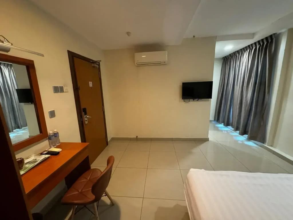 Aeton Hotel - photo 11