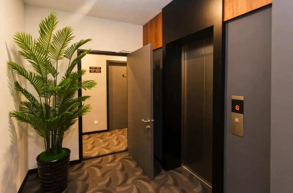 Solid Hotels - photo 7