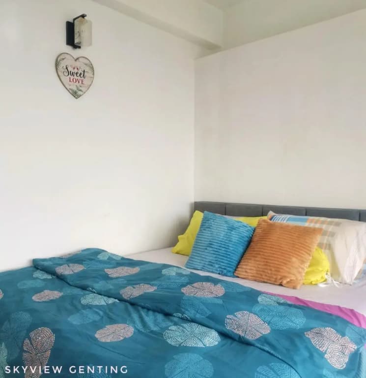 12 Pax Skyview Homestay 2 Family Room 2R2B Brilliant Court Mountain View Genting Highland - photo 2