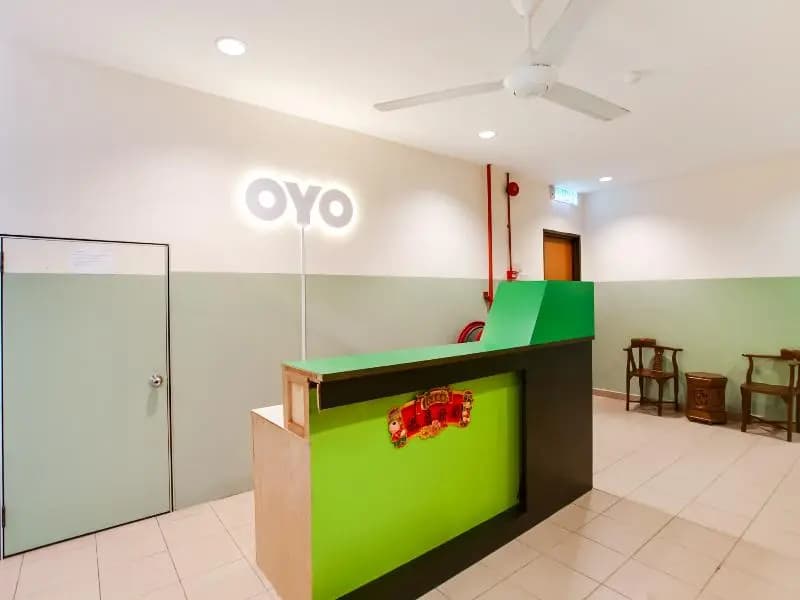 Space Hotel by OYO Rooms - photo 2