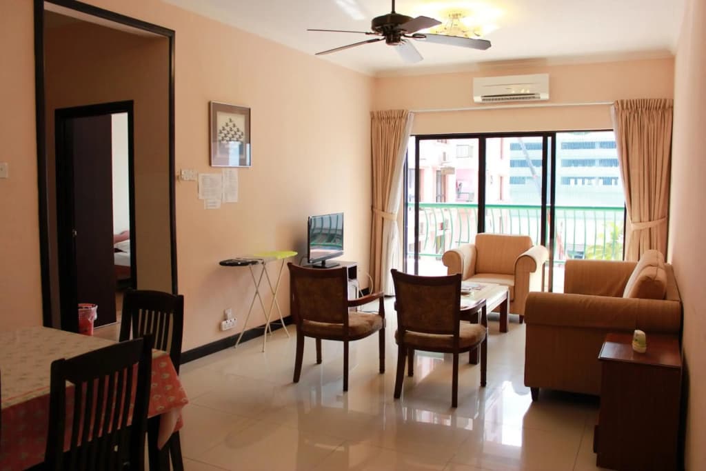 Marina Court-5Bilik 3Tandas 2Tingkat Penthouse 2Parkir Percuma Maksimum 22Org Termsk Kanak2 & Marina Court 6Bilik 4Tandas 2RuangTamu 2Dapur 2 Parkir Percuma Maksimum 14Org Termsk Kanak2 - photo 7