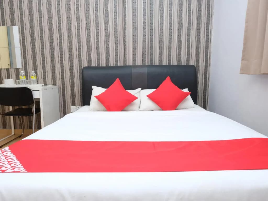 OYO 1031 Aj Suite Hotel - photo 4