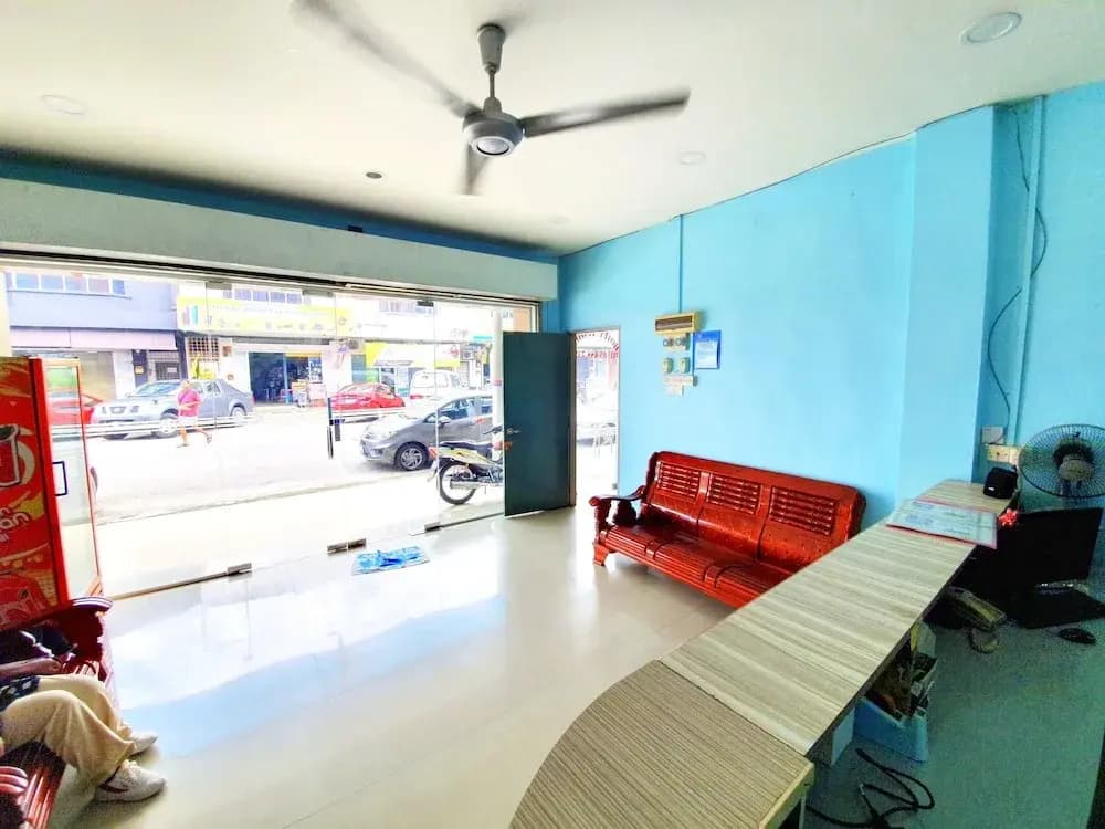 OYO 89737 Hotel Tishoa - photo 13