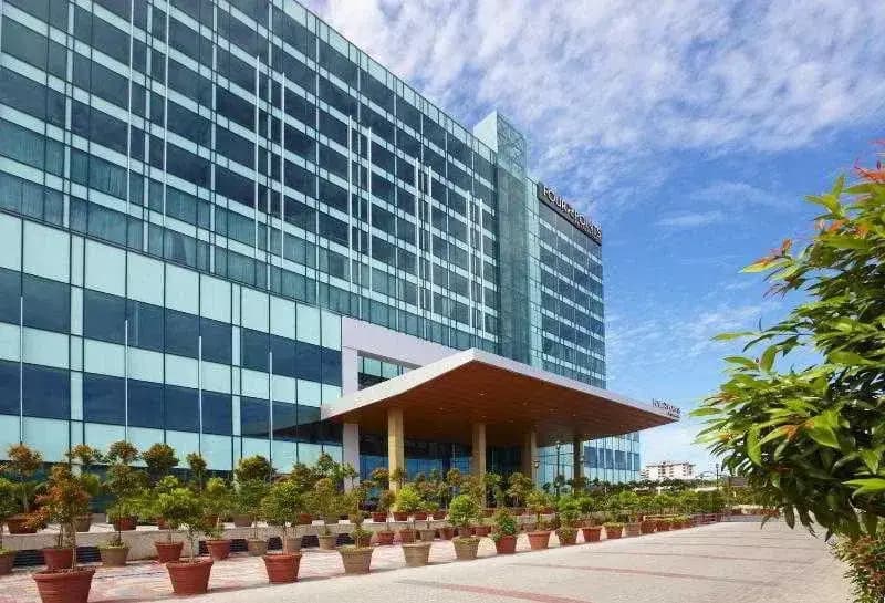 Four Points By Sheraton (Premier) - photo 1