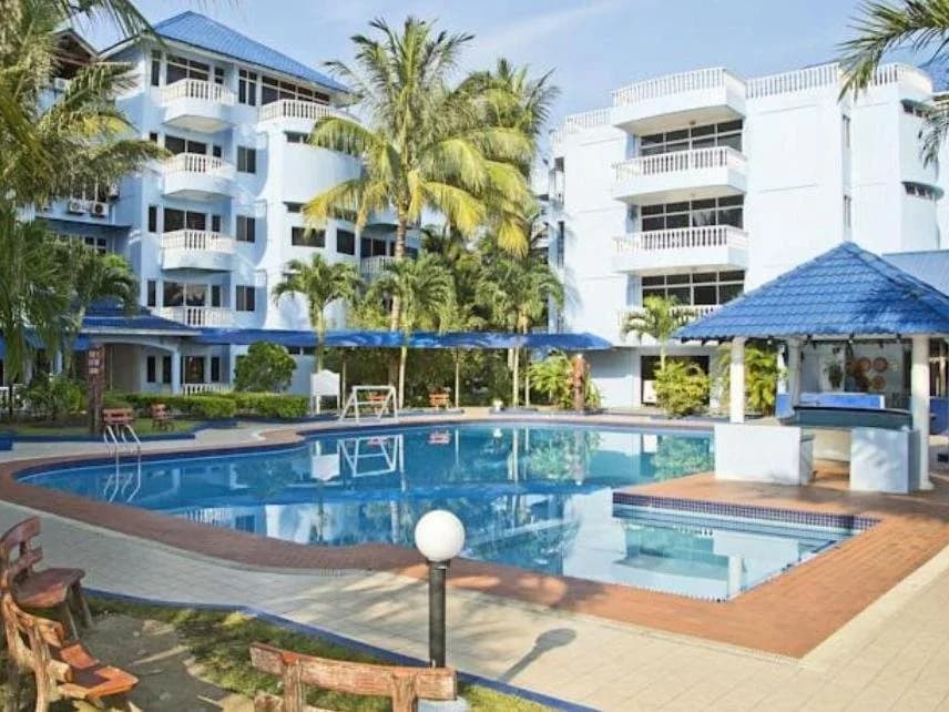 Sanctuary Resort - photo 2