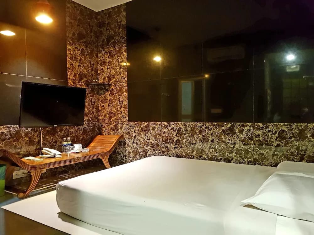 Flyk Hotel - photo 5