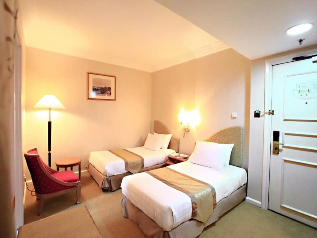 Merdeka Palace Hotels & Suites - photo 2