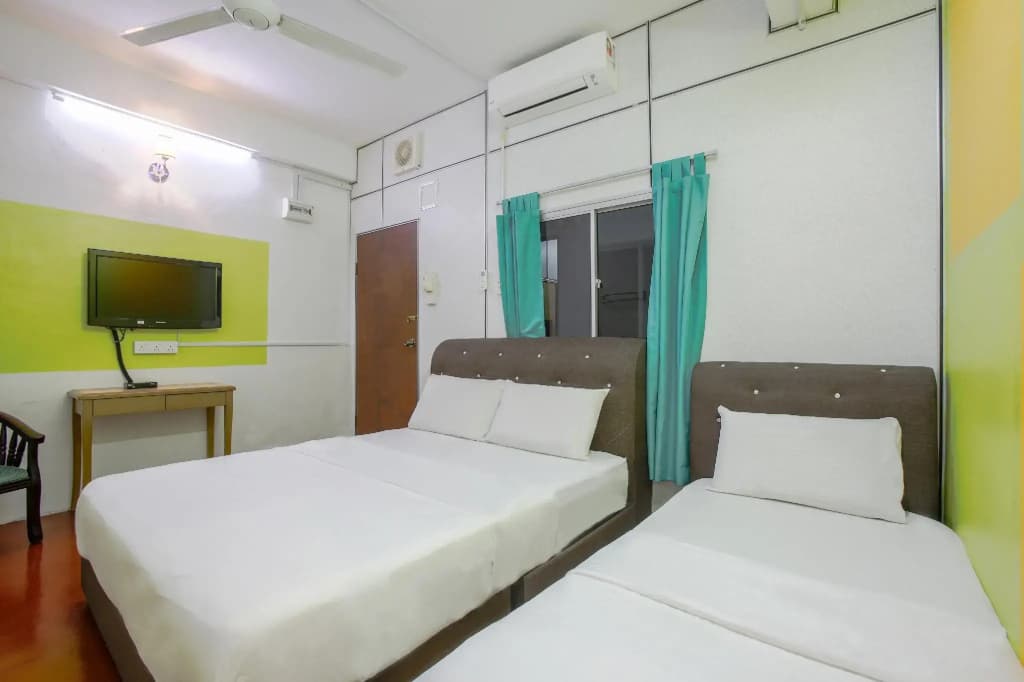 SPOT ON 89788 Musafir Transit Hotel - photo 3