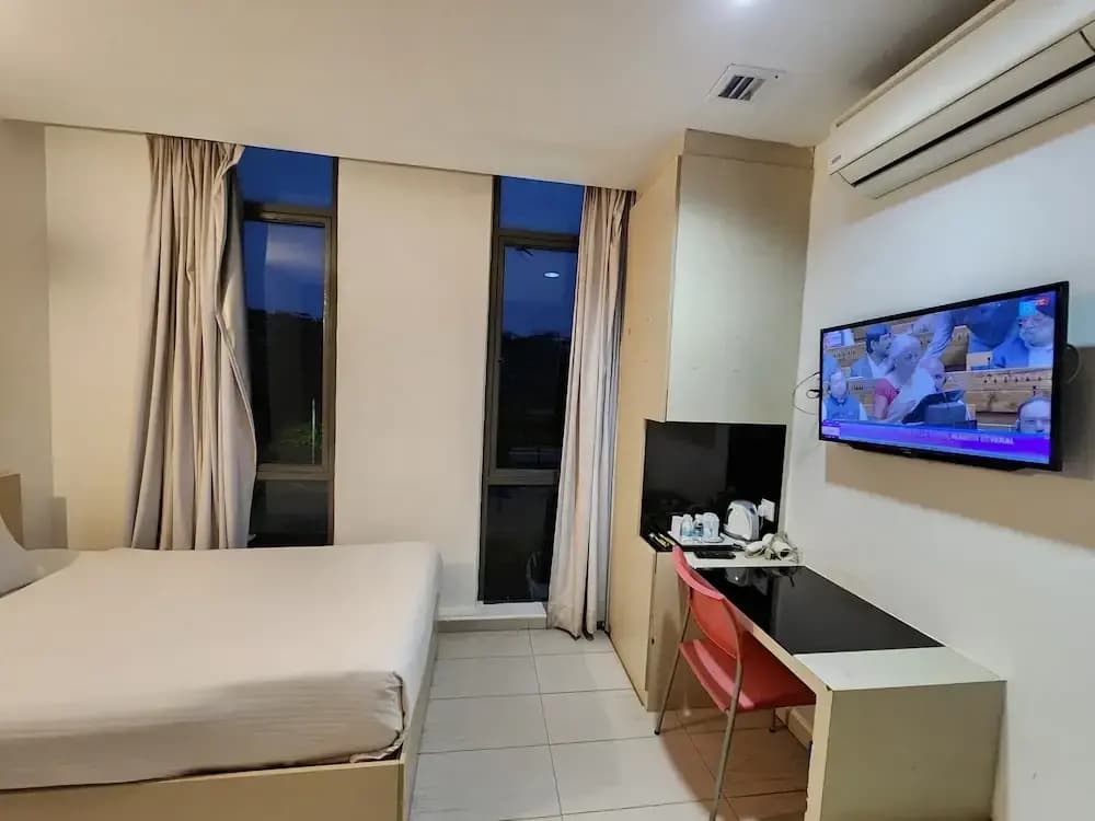 Kozi Hotel - Danga Bay - photo 5