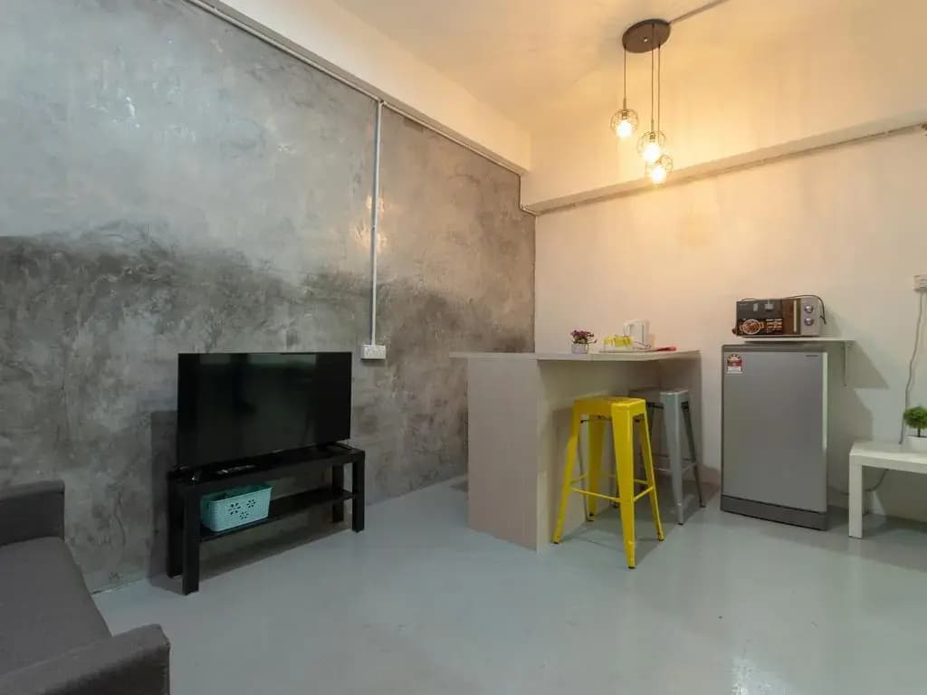OYO 43993 Madsuite - photo 2