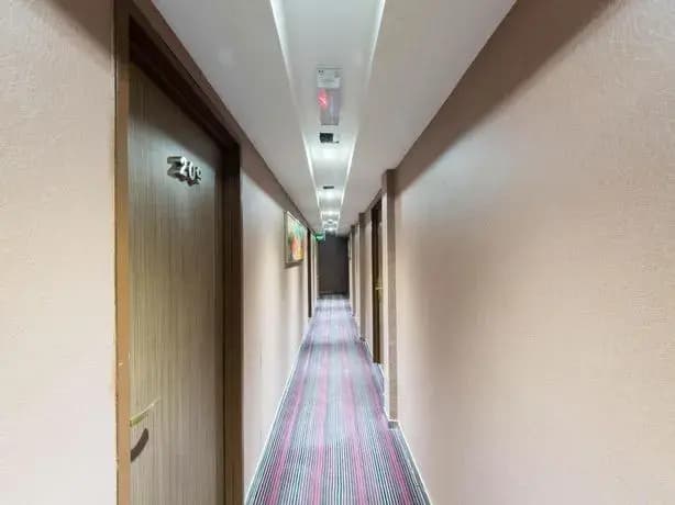 OYO Rooms Chowkit Maju Junction Mall - photo 8