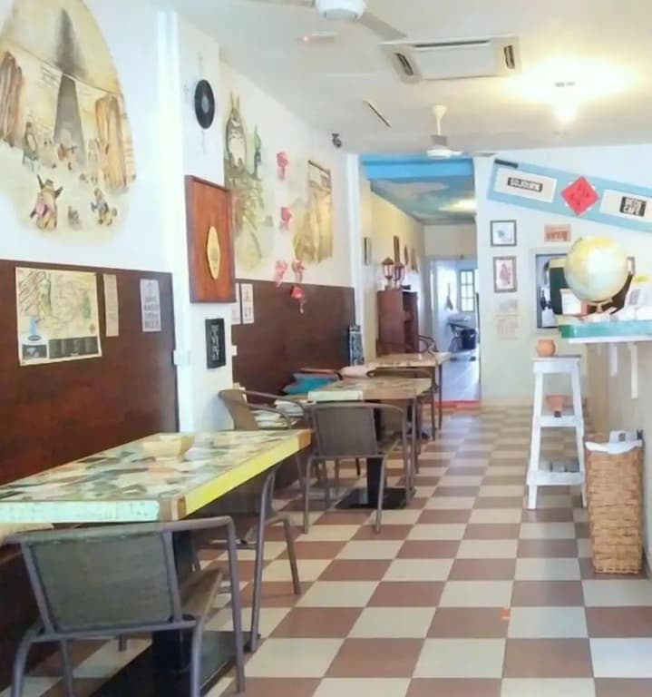 Sojourn Beds & Cafe - Hostel - photo 23