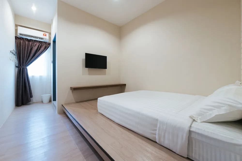 A Hotel - photo 3