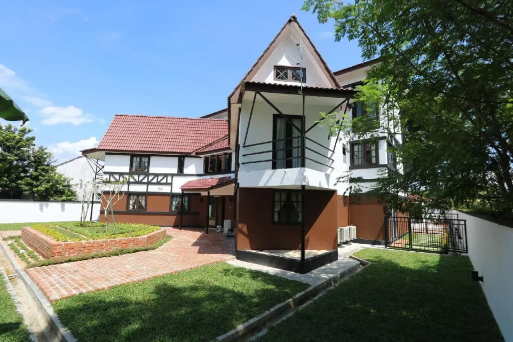 The Tudor - photo 17