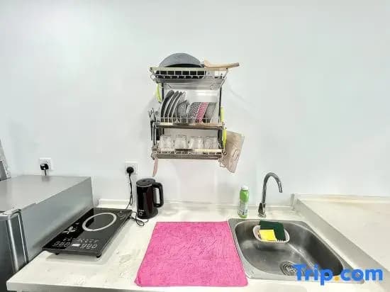J Cozy 1-5pax Trefoil Setia Alam 100Mps Wifi & TV - photo 1