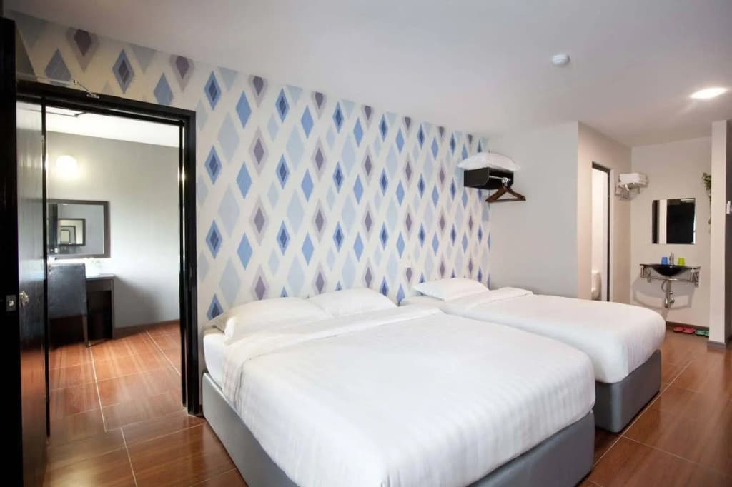 OYO 383 V3 Hotel Nusajaya - photo 5