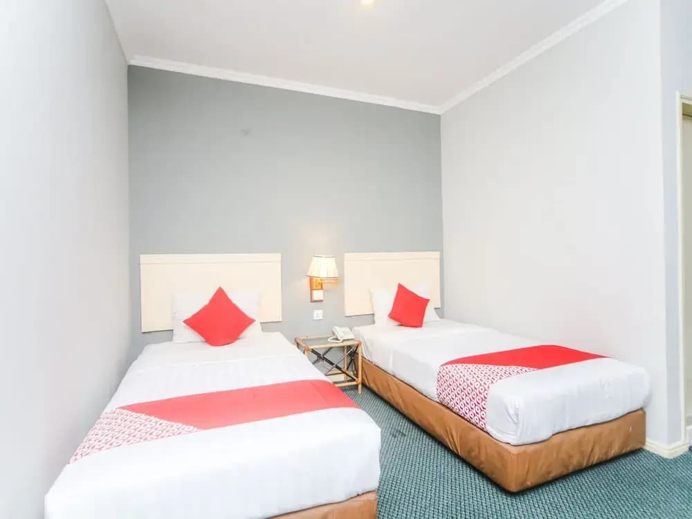 OYO 563 Jockey Lodge Hotel - photo 4