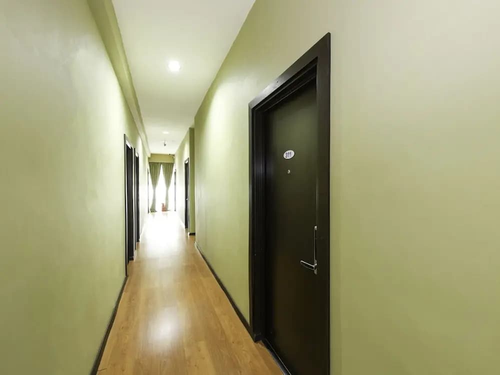 Super OYO Capital O 812 Hotel SMC Seksyen 13 - photo 12