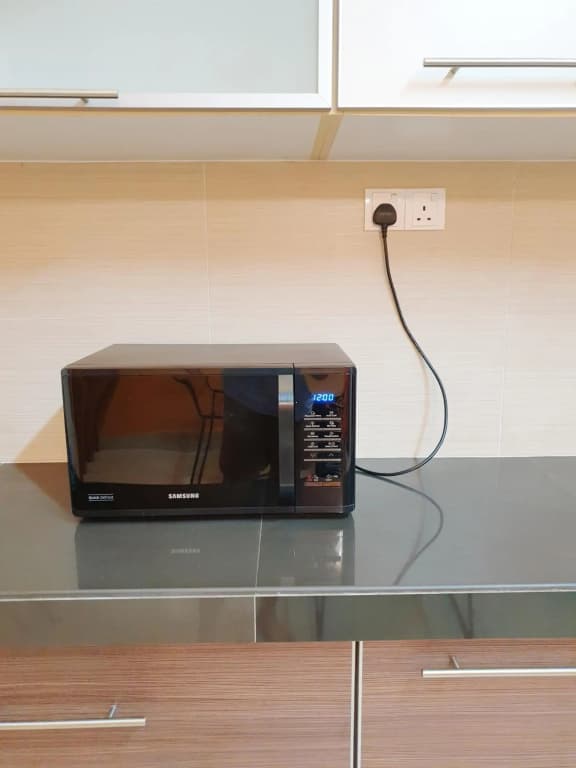 Airport Garden Stay #corner hoise 5 rooms #free wifi #parking #tv chanel - photo 19