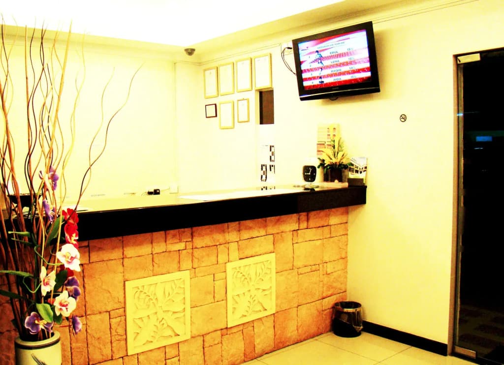 Adel Hotel - photo 2